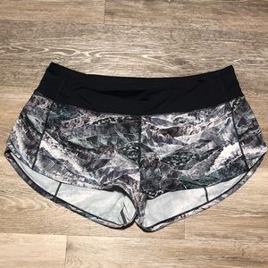 Lululemon Speed Up Short 2.5”